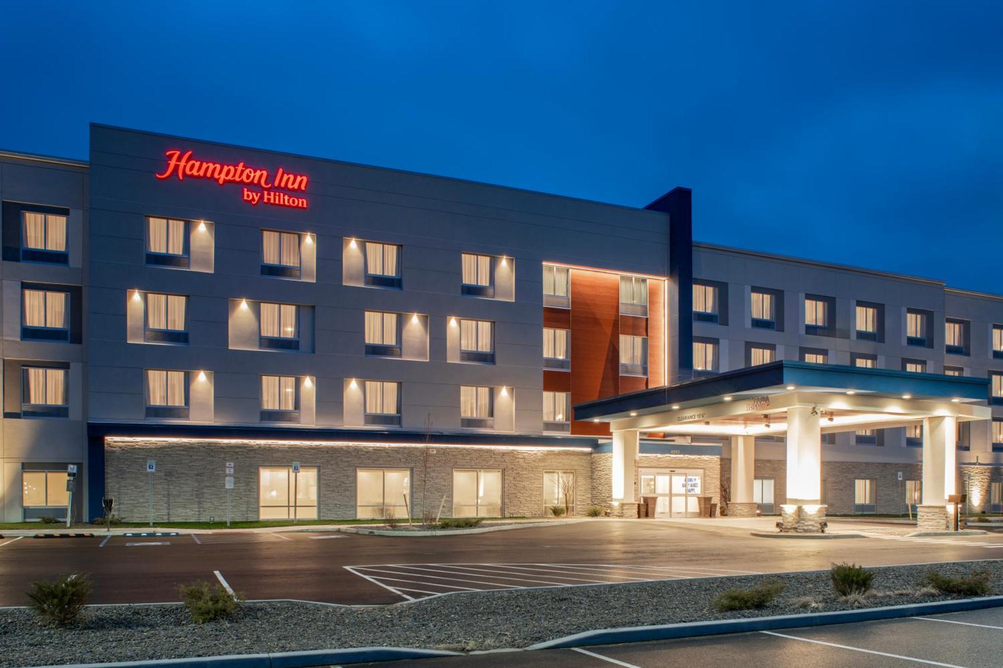 Hampton Inn Куперстаун Экстерьер фото