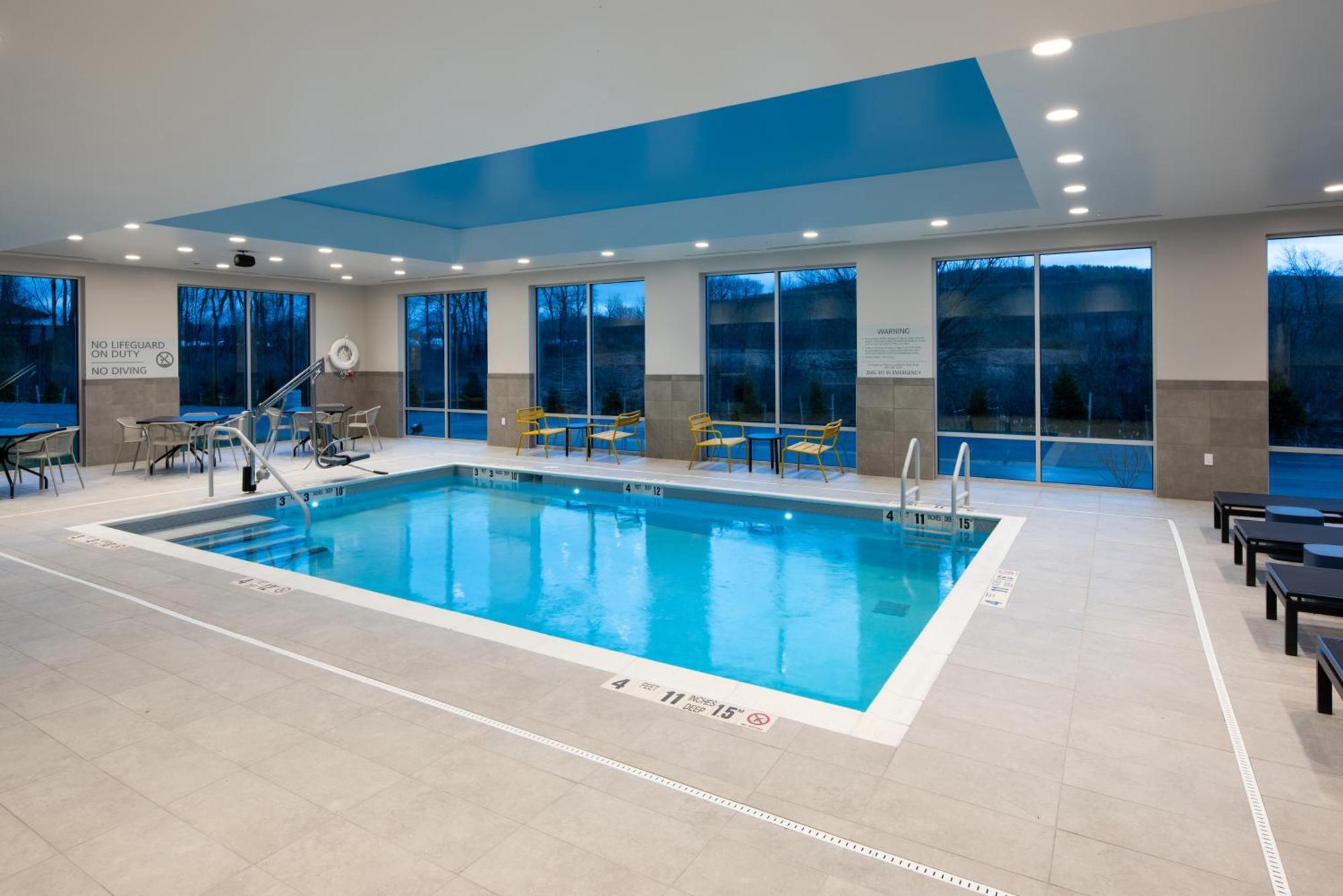 Hampton Inn Куперстаун Экстерьер фото